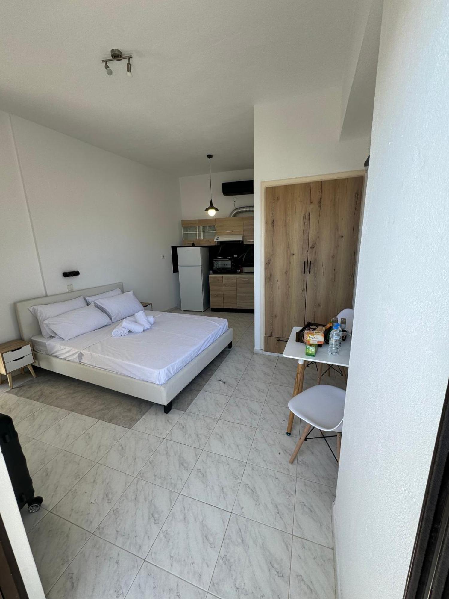 Mirtos4Seasons Apartment Bagian luar foto